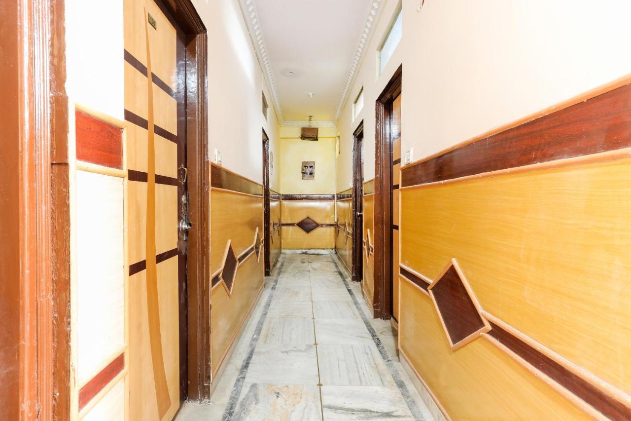 Oyo 62194 Pleasure Palace Hotel Indaur Kültér fotó