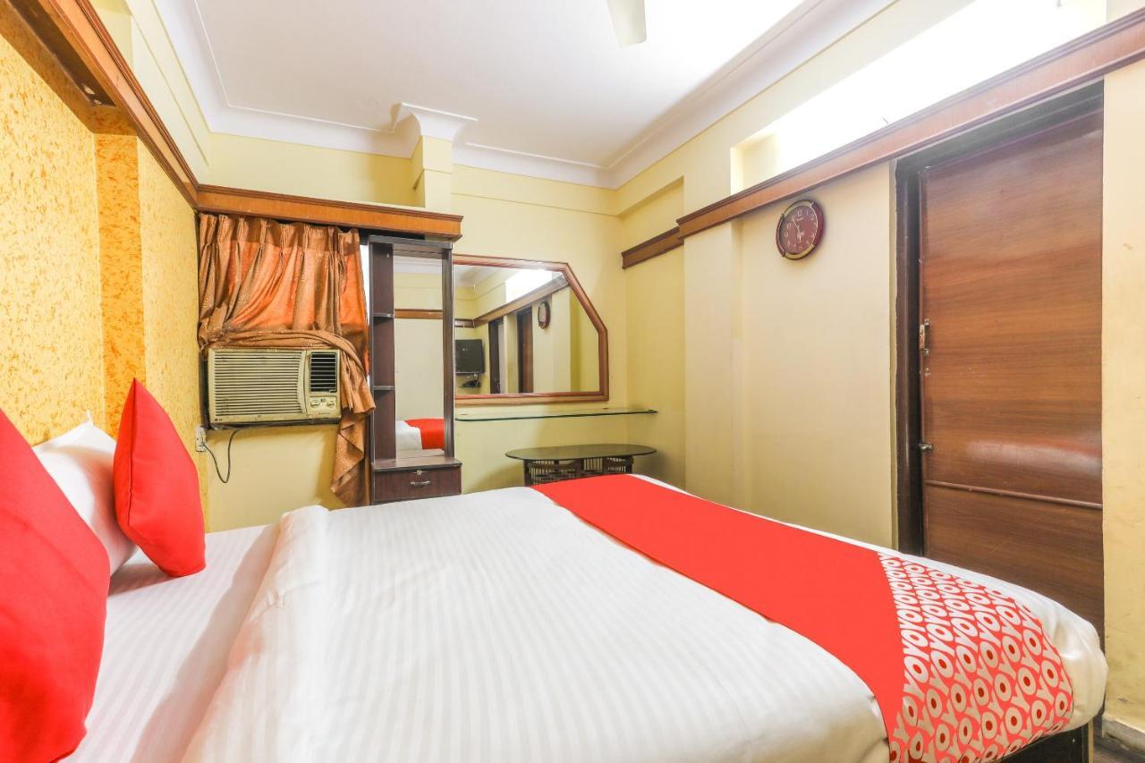 Oyo 62194 Pleasure Palace Hotel Indaur Kültér fotó
