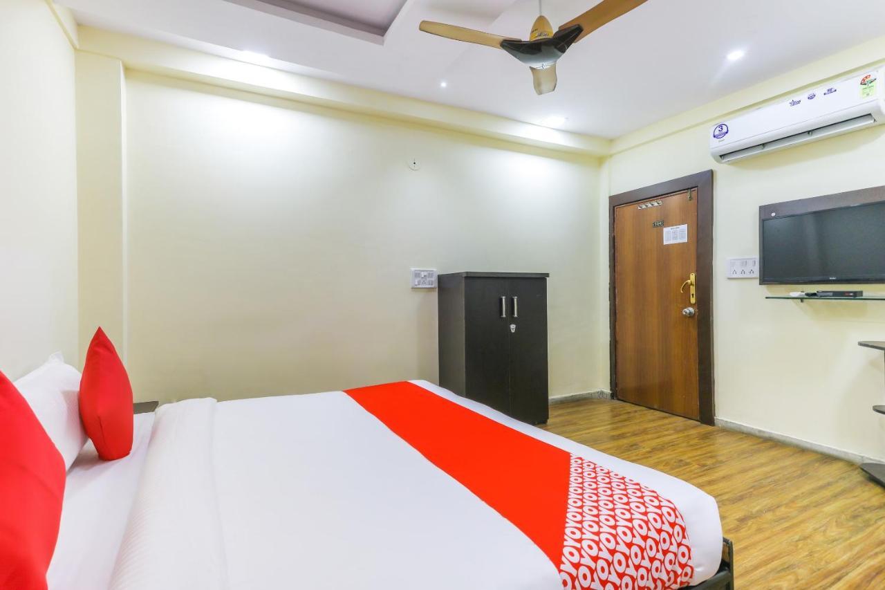 Oyo 62194 Pleasure Palace Hotel Indaur Kültér fotó